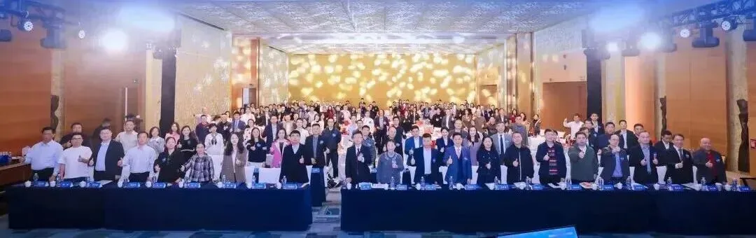 以数驭势:国际营销大数据赋能外贸企业全球化增长——《2025年度贸易数据报告》