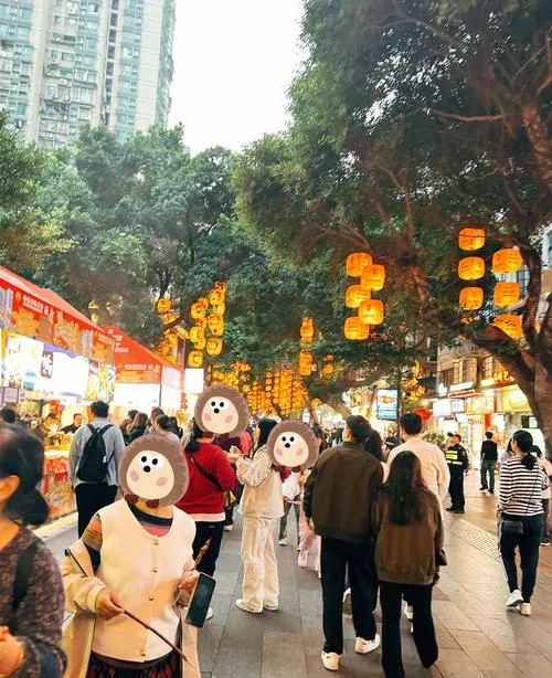 妈妈从小就给我在农贸市场买炒河粉,现在我也给孩子这样买,直到那天我看了一个视频