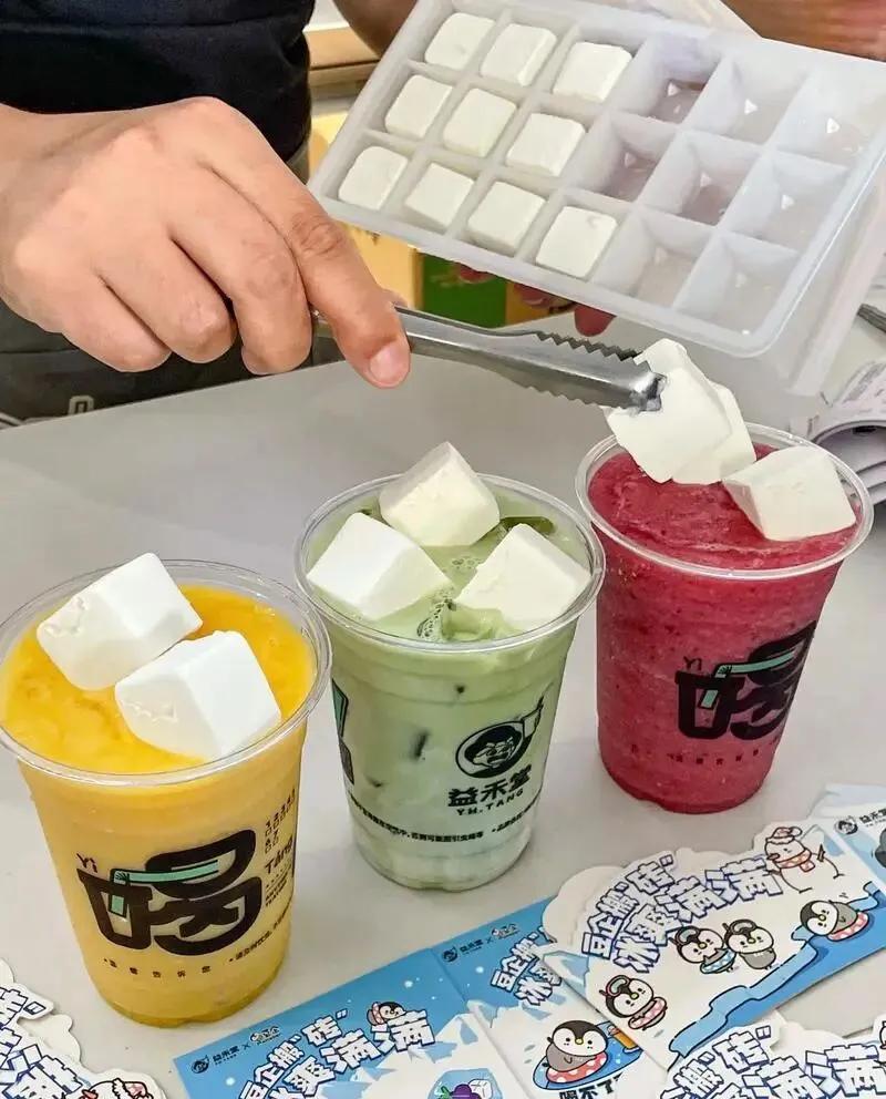 8000家店狂揽30亿,一杯烤奶不靠营销,凭什么碾压同行?