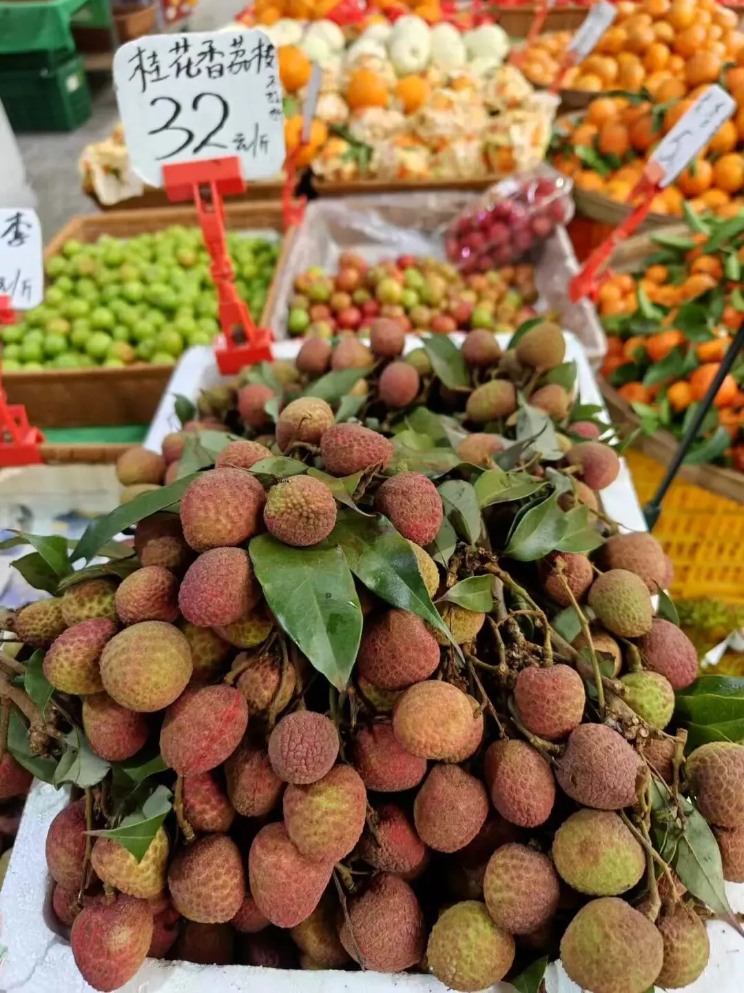70元/公斤!荔枝抢“鲜”登陆玉林市场