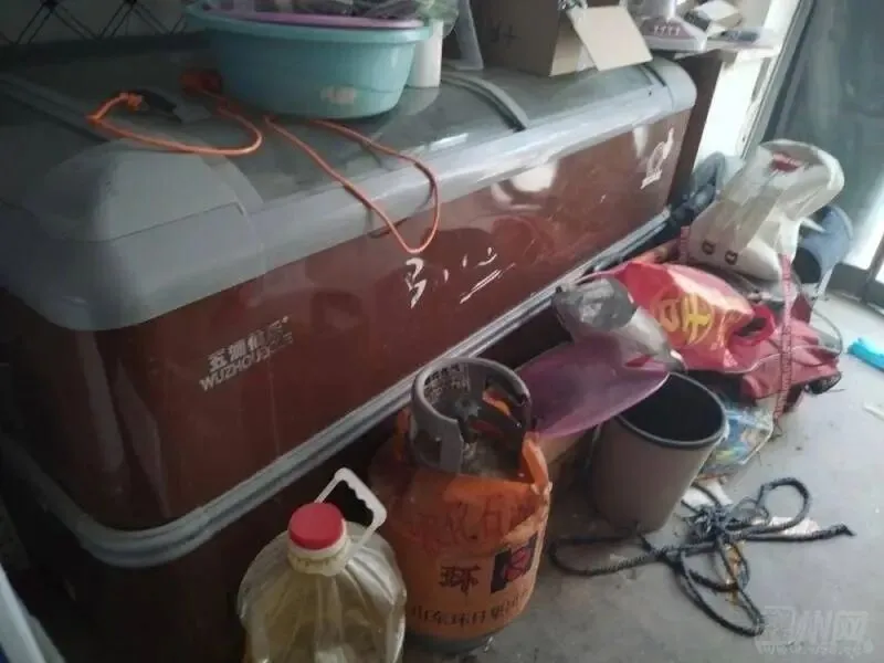 【二手市场】磨浆机 饸烙面机/沙发/陶瓷盆/打印机/自动售货机/火锅店设备…