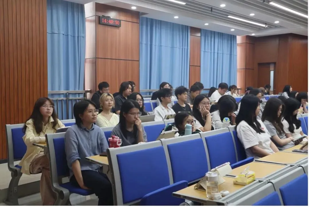 数字创意与智能营销传播工作坊|李德昌老师主讲“洞察与行动:AI时代的内容创作”