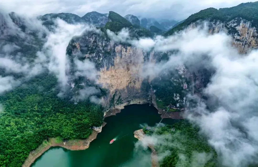 闪耀三城,秘境邀约!恩施四大景区联合营销推介会圆满落幕,邀您共赴鄂西山水之约