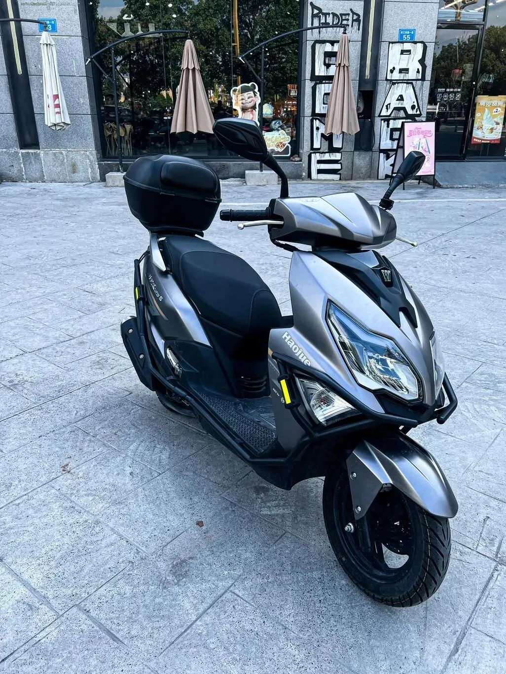 铃木UY新增ABS功能,125踏板市场格局大变,豪爵面临最强挑战