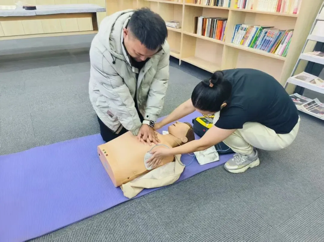 生死竞速4分钟!运达市场突发的这一幕,他们赢了!