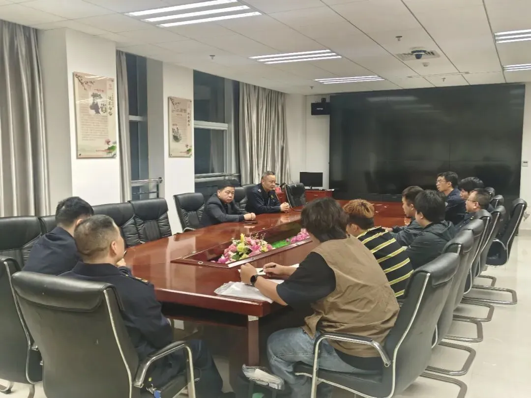 福清市市场监督管理局开展“凌晨行动”整治肉制品市场秩序