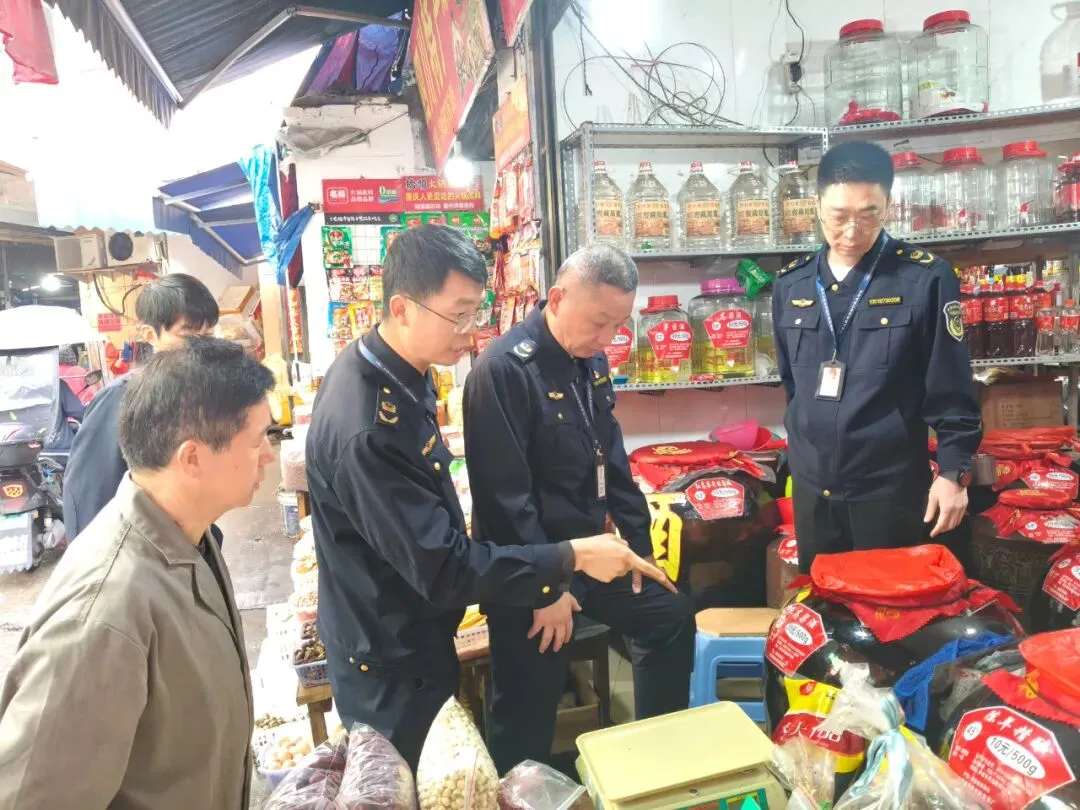 福清市市场监督管理局开展“凌晨行动”整治肉制品市场秩序