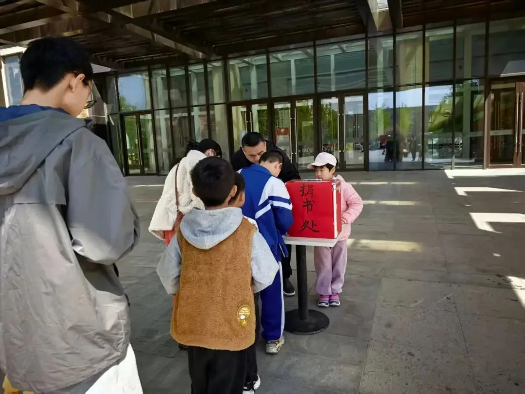 【菏图资讯】菏泽市图书馆 “跳蚤市场” 快乐淘宝总动员活动圆满举行