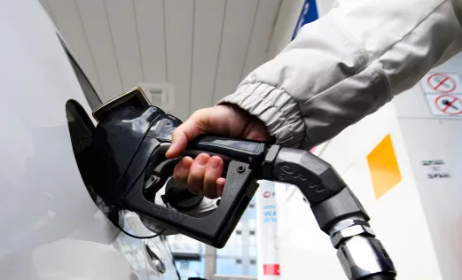 油价剧烈震荡后的市场稳态:三大结构性变量解析