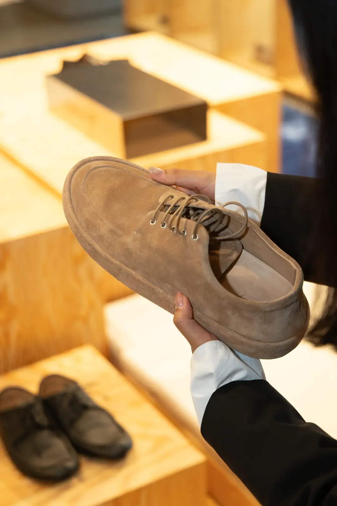 这意大利「制鞋专家」拒绝营销,但关注的人反而越来越多?