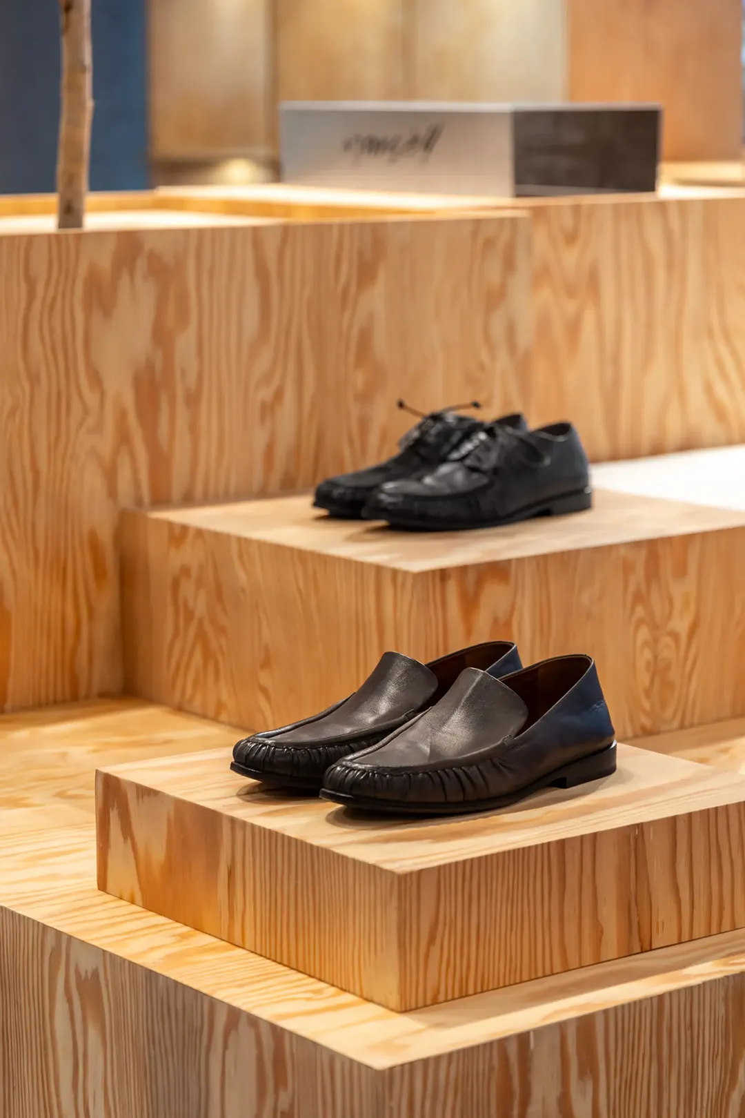 这意大利「制鞋专家」拒绝营销,但关注的人反而越来越多?