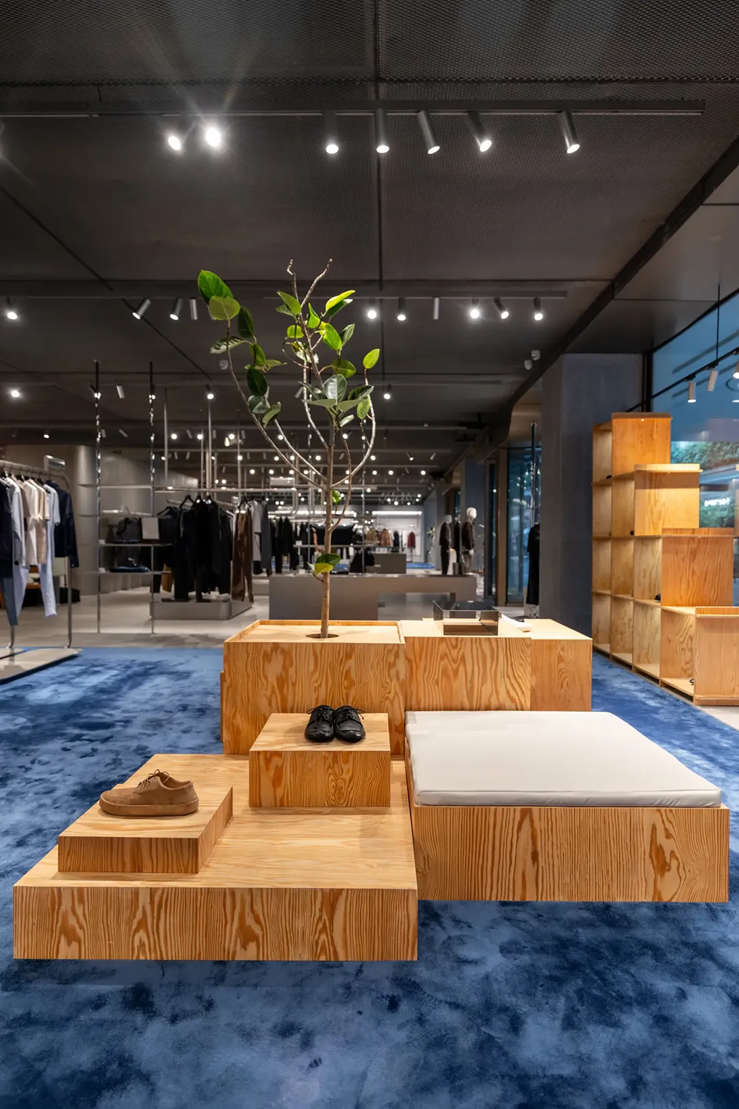 这意大利「制鞋专家」拒绝营销,但关注的人反而越来越多?