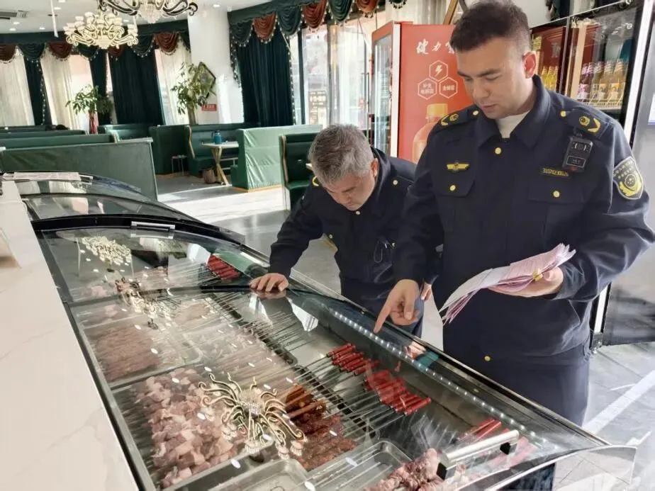 轮台县市场监督管理局开展肉类市场专项检查 筑牢食品安全防线