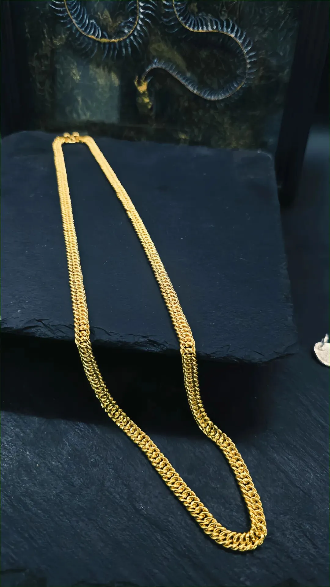 19._女子丢弃过时金项链,多年后市场爆炒,她悔不当初