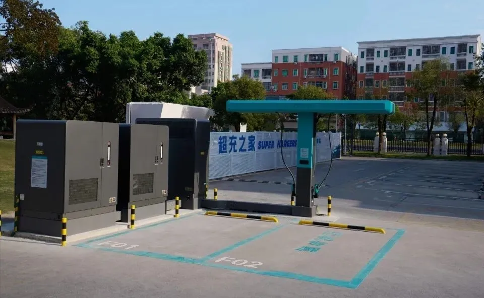 30万辆!比亚迪重回第一,全是“营销总监”川普的功劳?