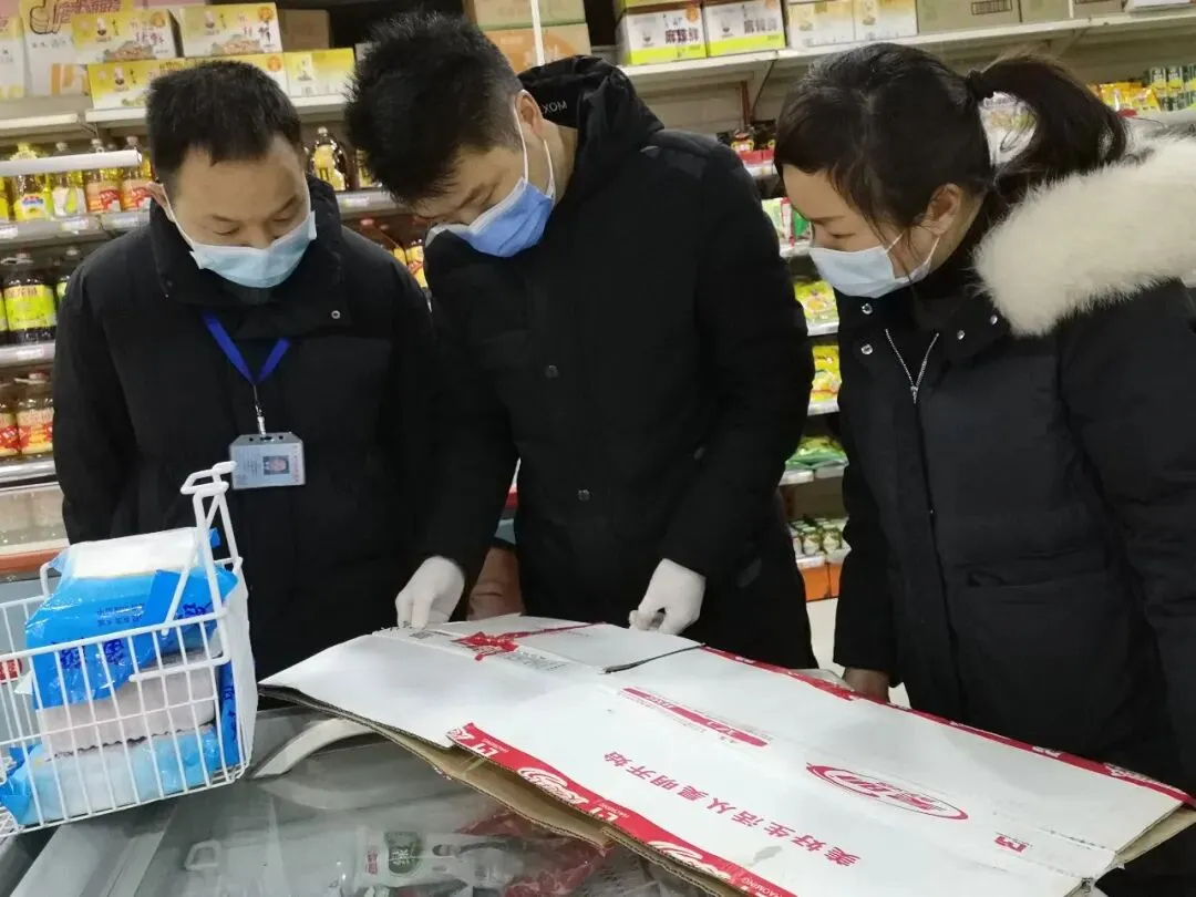 市场监管人齐奋战,守护群众“安全”年