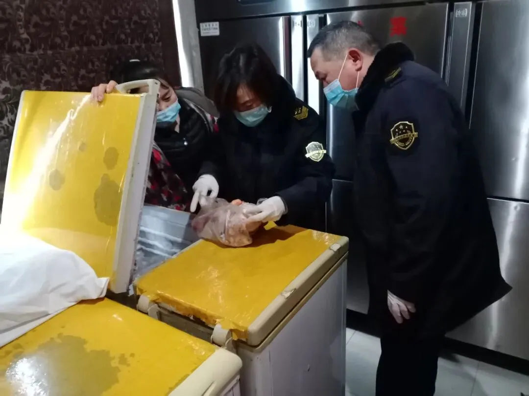 市场监管人齐奋战,守护群众“安全”年