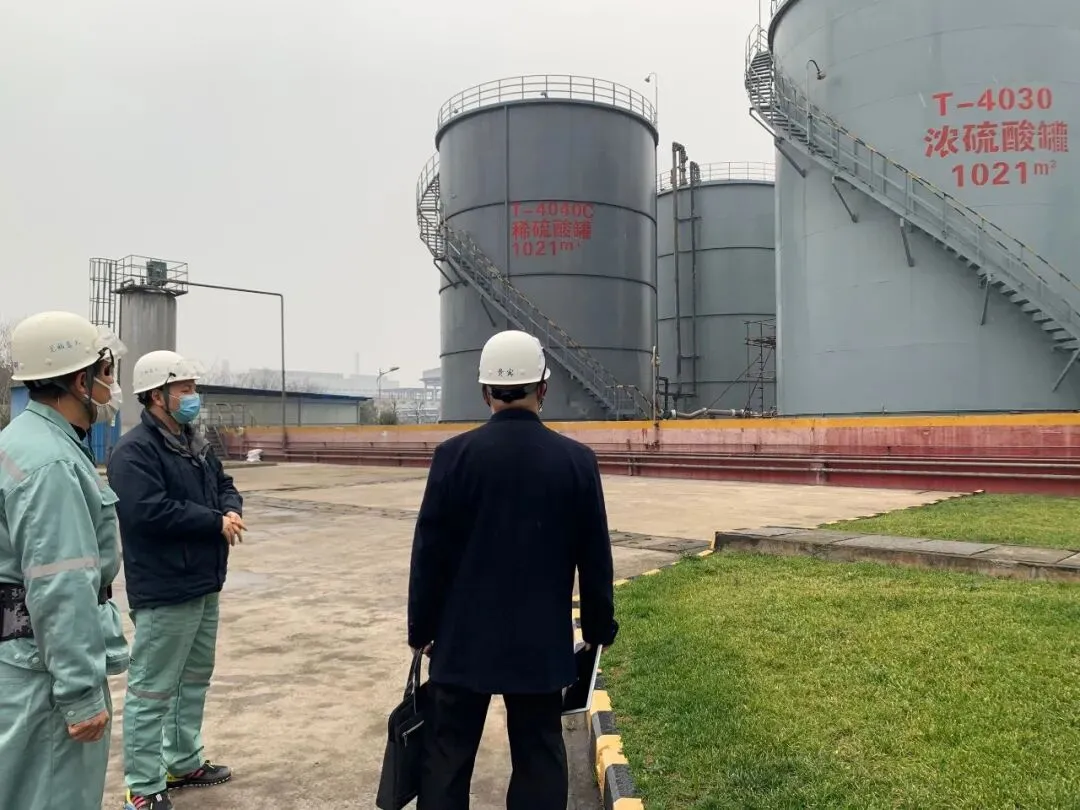 市场监管人齐奋战,守护群众“安全”年