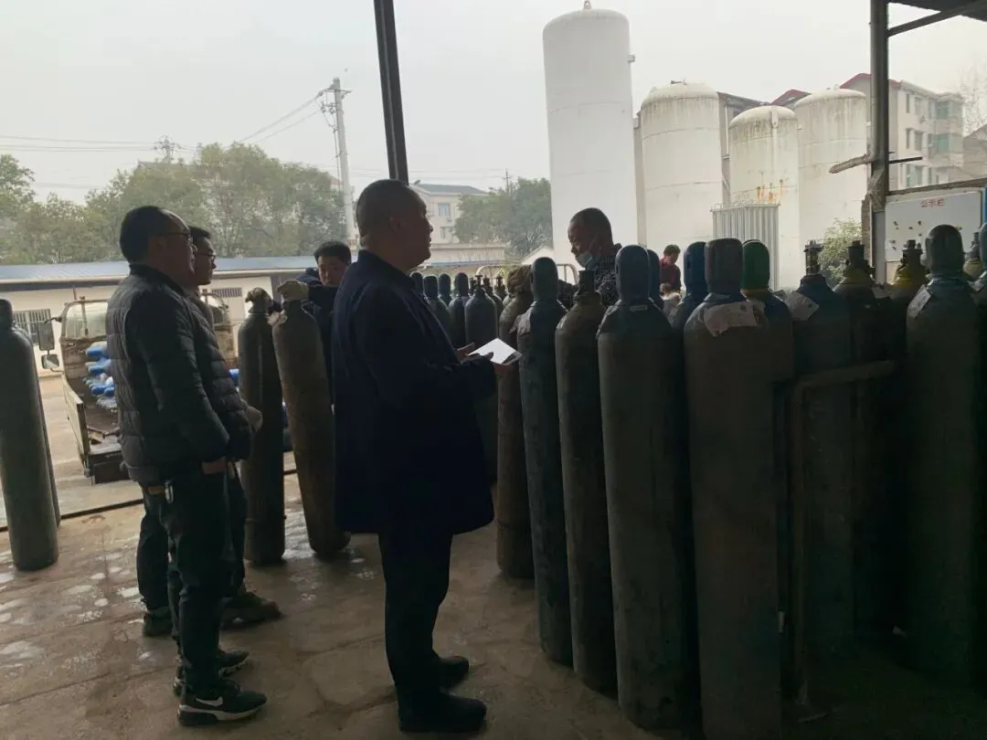 市场监管人齐奋战,守护群众“安全”年