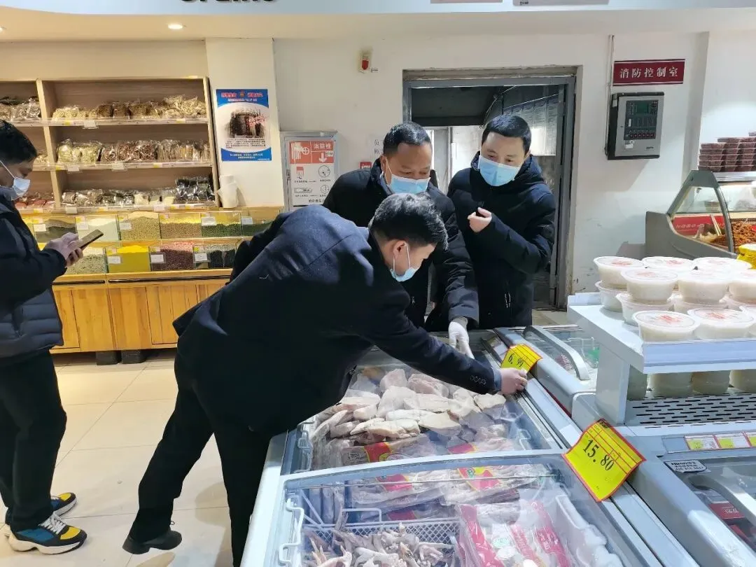 市场监管人齐奋战,守护群众“安全”年