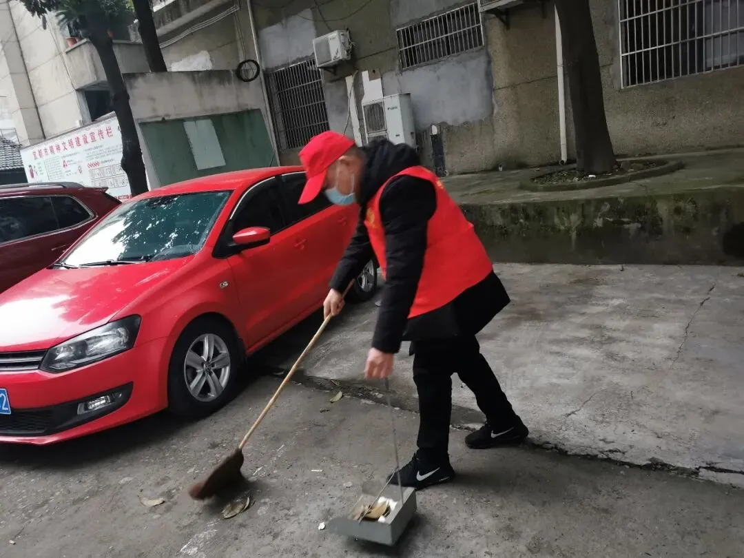 市场监管人齐奋战,守护群众“安全”年