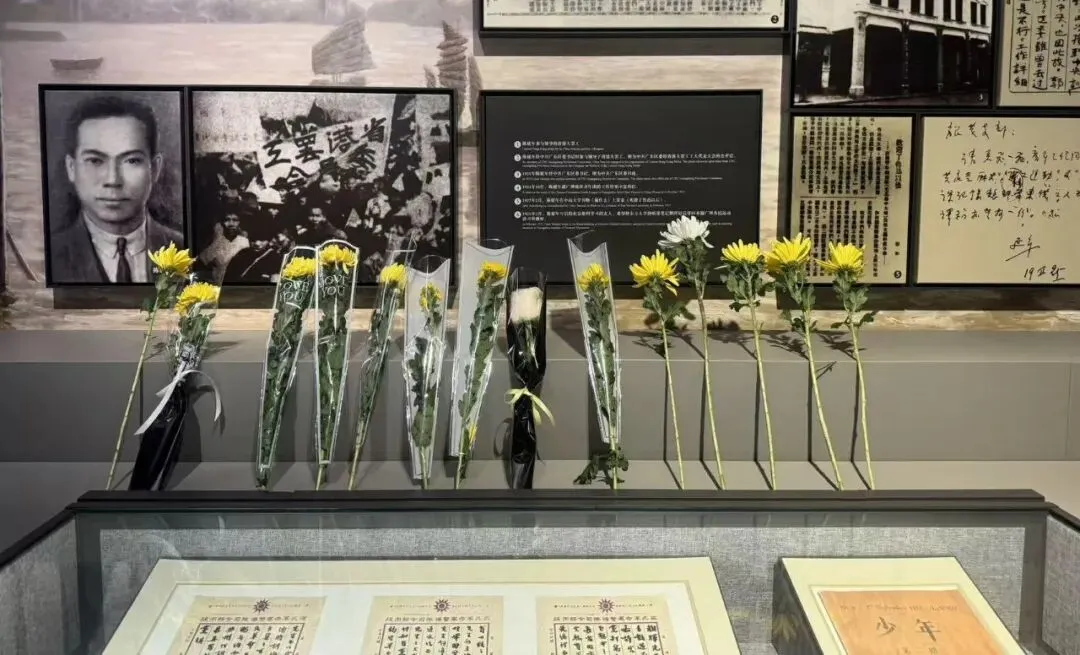 清明祭英烈 丹心照初心|计算机技术与工程学院党总支赴上海龙华烈士陵园开展清明祭扫活动