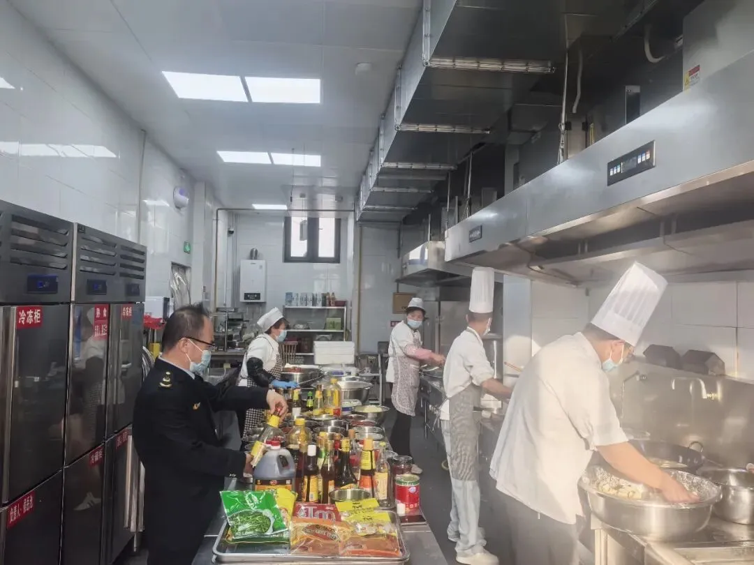 黄陵县市场监管综合执法大队完成丙午(2026)年清明公祭轩辕黄帝典礼活动食品安全保障工作任务