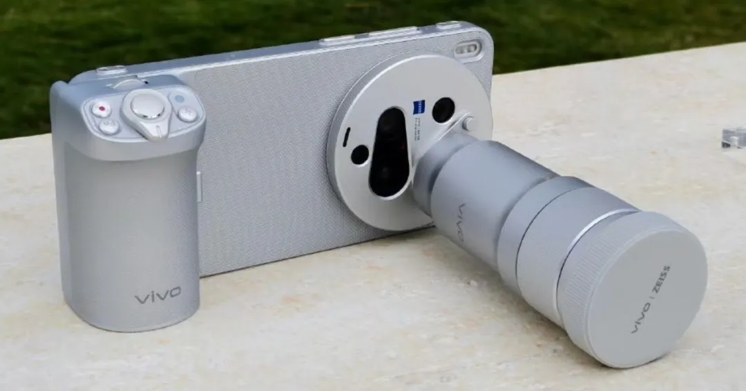 手机上“长枪短炮”,为什么会突出市场重围成为新宠儿?