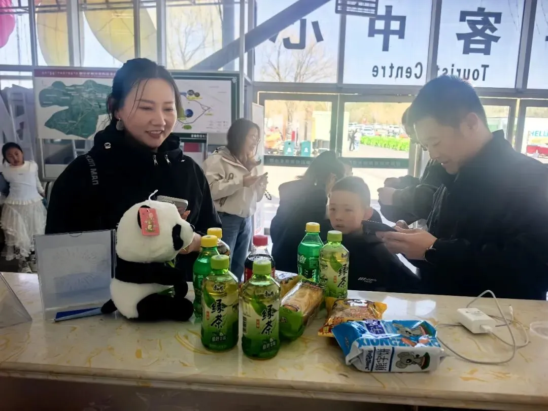 天天不重样!跳蚤市场+寻宝+无动力乐园+水上漂流+玻璃栈道,玩转鄂尔多斯植物园