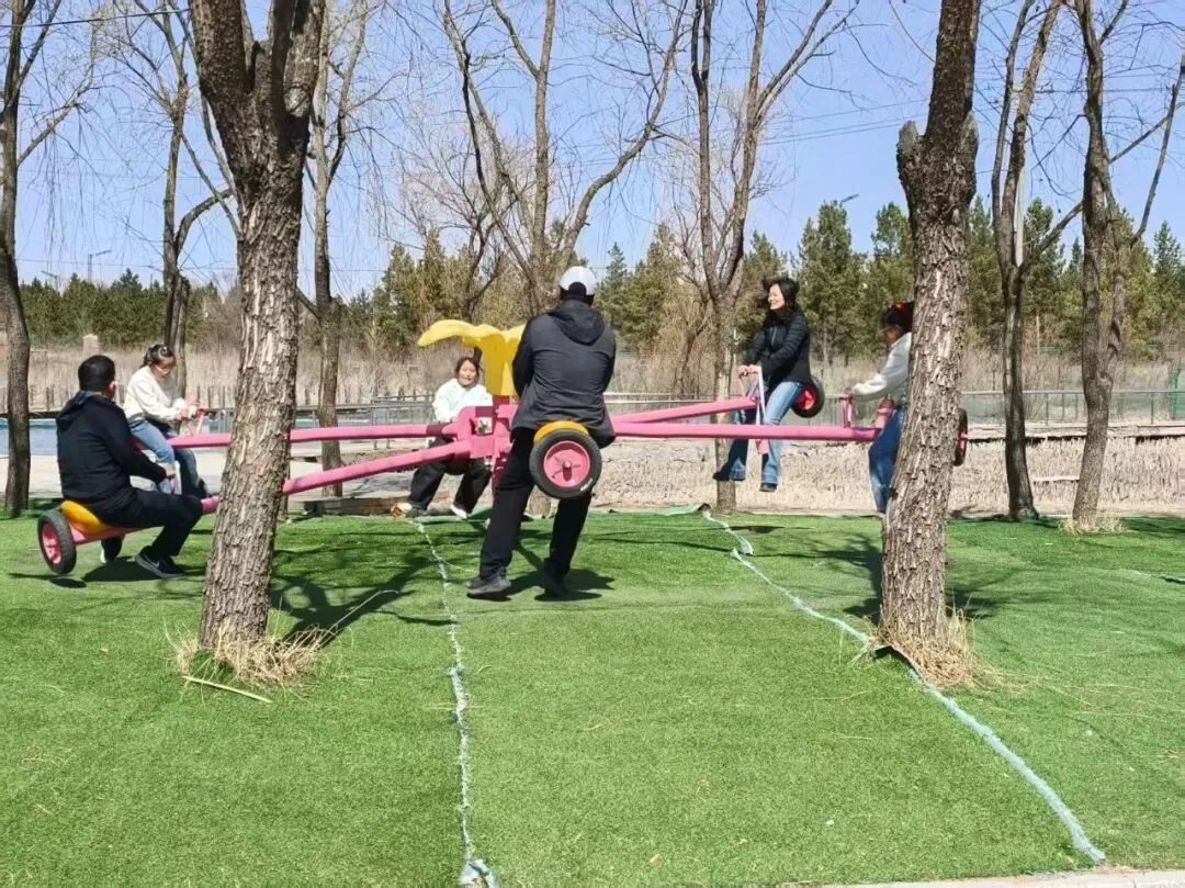 天天不重样!跳蚤市场+寻宝+无动力乐园+水上漂流+玻璃栈道,玩转鄂尔多斯植物园