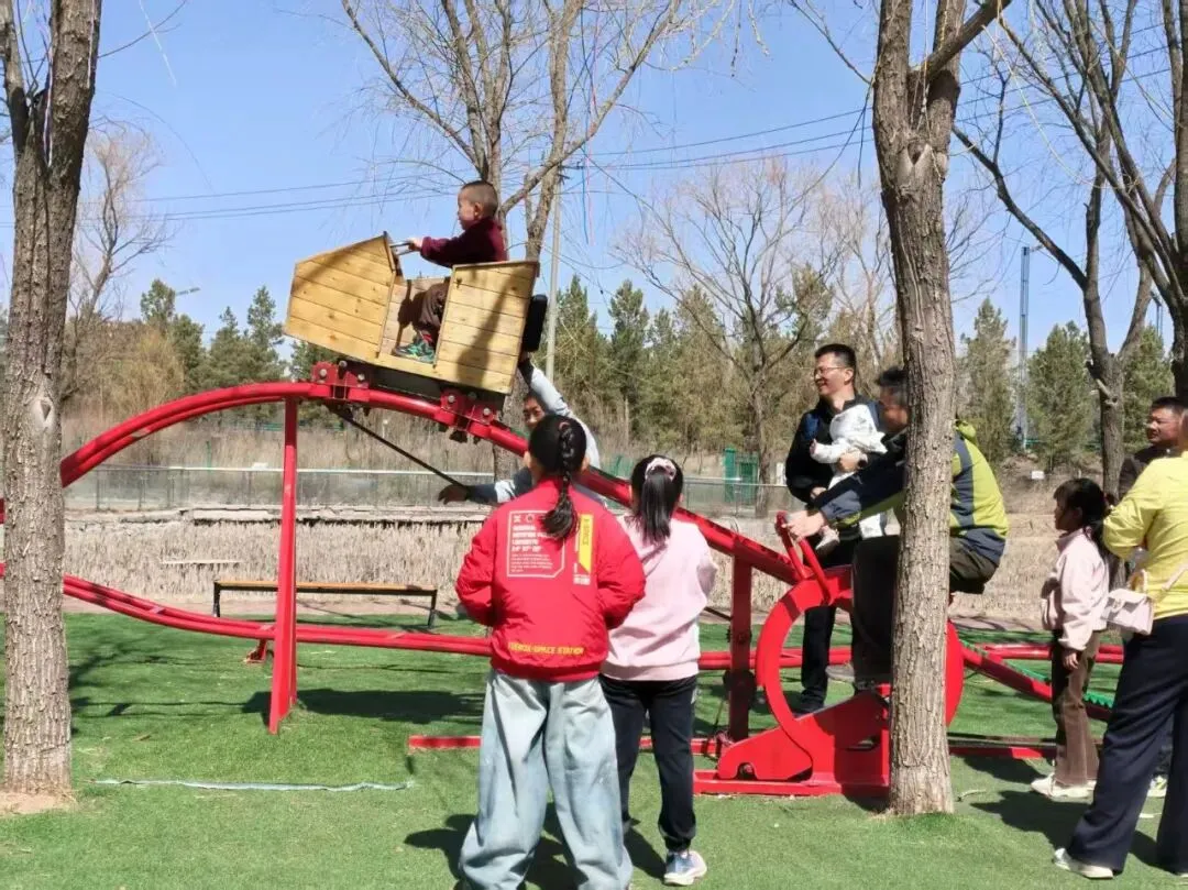 天天不重样!跳蚤市场+寻宝+无动力乐园+水上漂流+玻璃栈道,玩转鄂尔多斯植物园