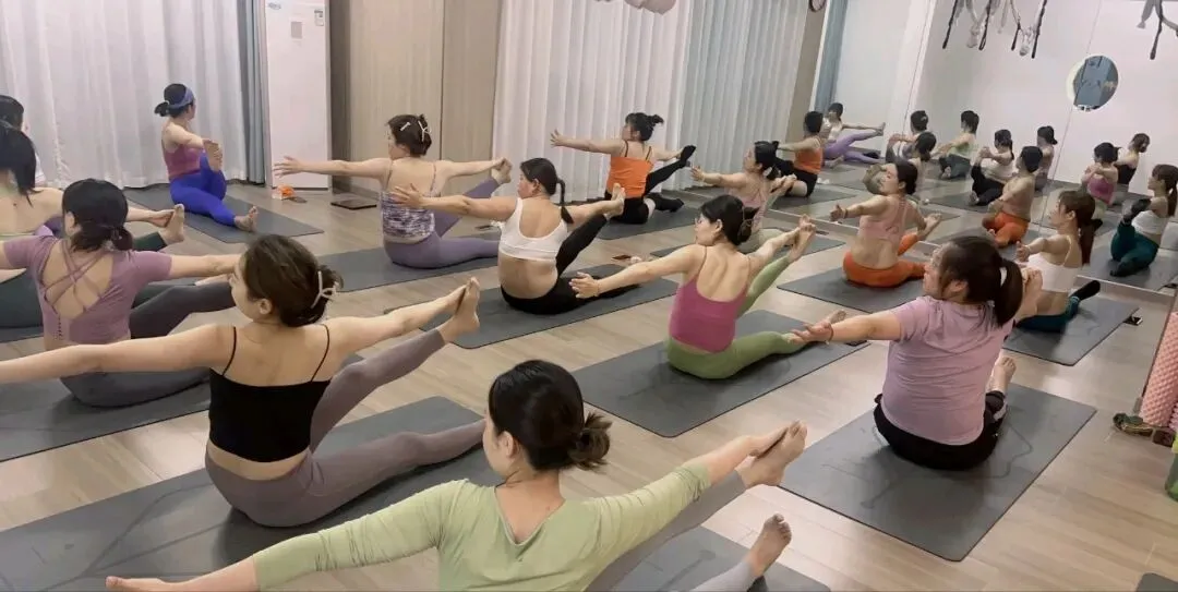 河源源城万达东江城营销中心新开一家10000平方综合运动馆!即将开业!(登记尊享首年免费)恒温游泳!健身!篮球羽毛球网球保龄球!