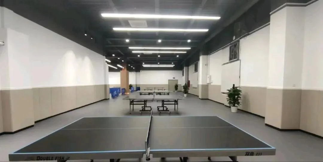 河源源城万达东江城营销中心新开一家10000平方综合运动馆!即将开业!(登记尊享首年免费)恒温游泳!健身!篮球羽毛球网球保龄球!