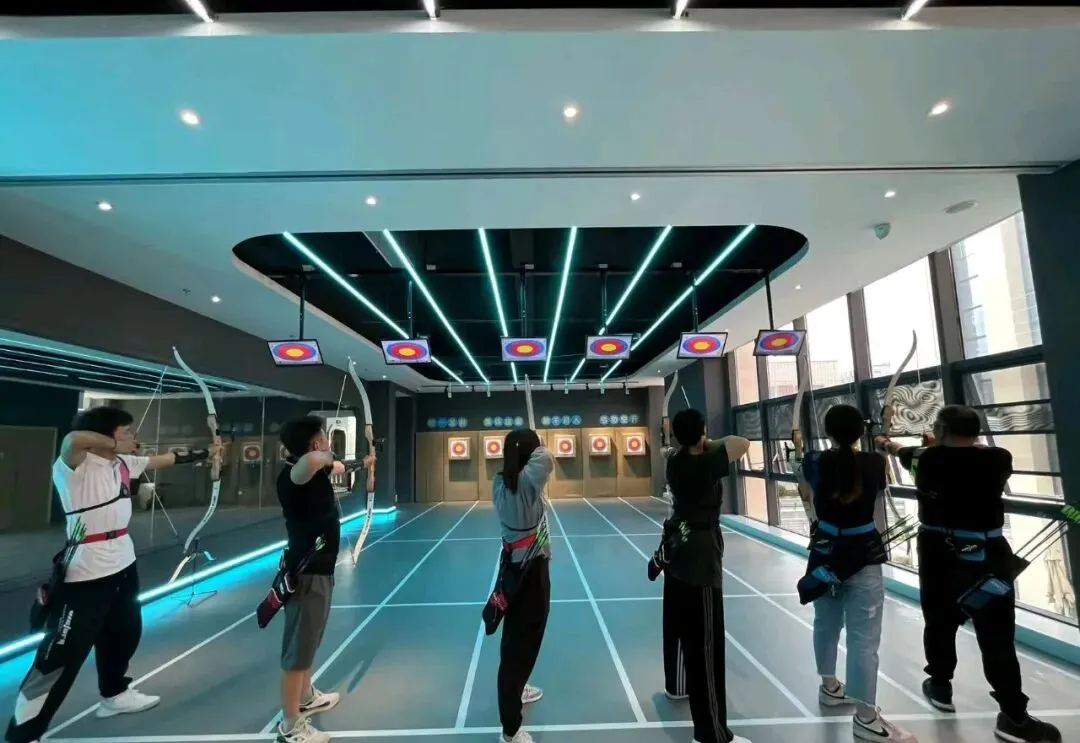 河源源城万达东江城营销中心新开一家10000平方综合运动馆!即将开业!(登记尊享首年免费)恒温游泳!健身!篮球羽毛球网球保龄球!