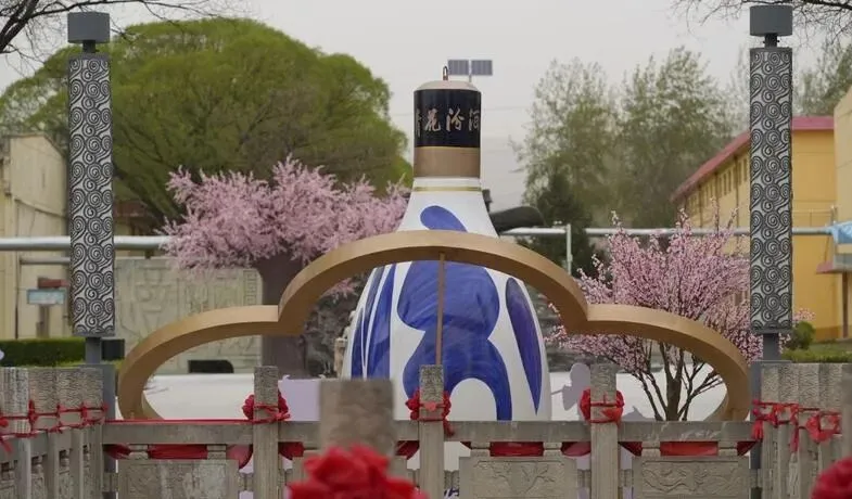 一首古诗成顶级广告词,汾酒的诗酒文化营销为何堪称范本?