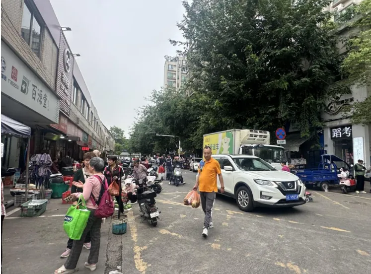 【围观】期待!花城街三东市场开启焕新“蝶变”