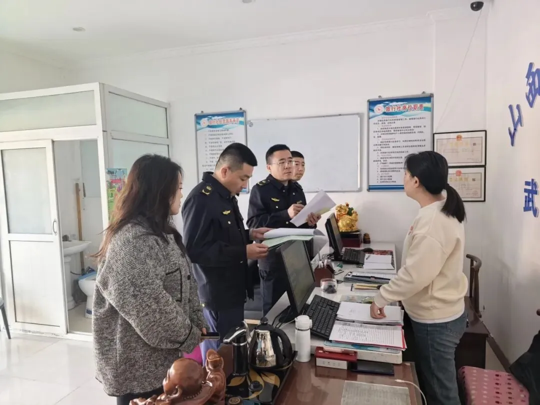 筑牢安全防线 净化市场环境