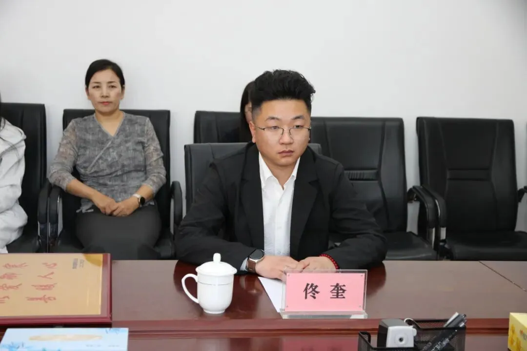 一毯温情,暖透高原丨和也甘青市场温情守护高原老人