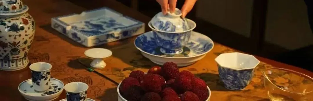 陶博城将领衔景德镇瓷器进军武夷山茶器市场