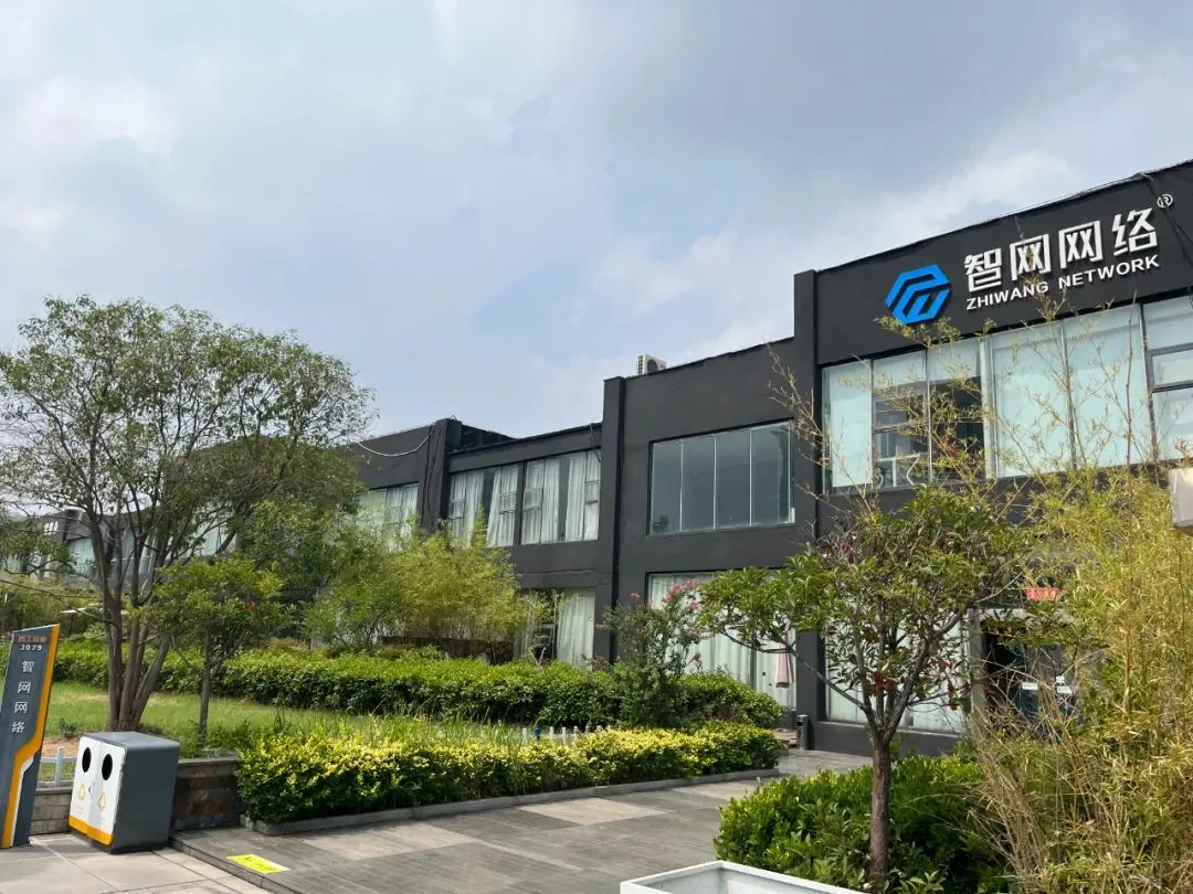 拓客王ai碰碰卡营销系统,碰一下发视频种草,好评打卡,私域裂变+涨粉,人人都成为你的探店员,欢迎实地考察体验