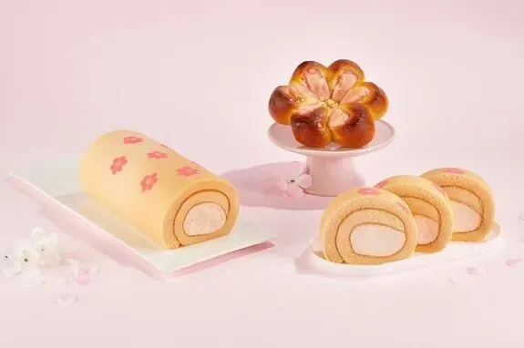 莫奈联名还是春日营销?年轻人都开始迷上“画里的面包”了