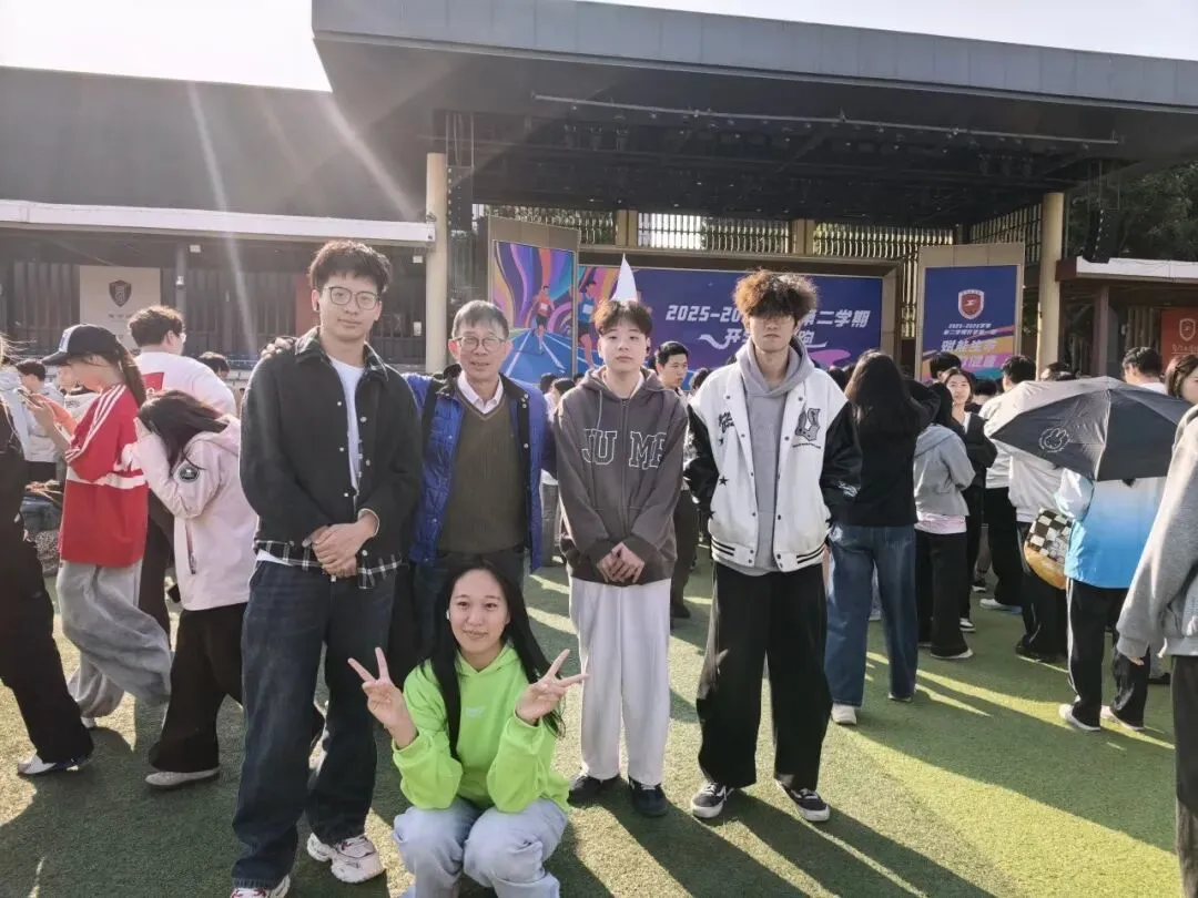 先进班级系列(三)| 2023级市场营销2班:以爱筑班,共赴芳华