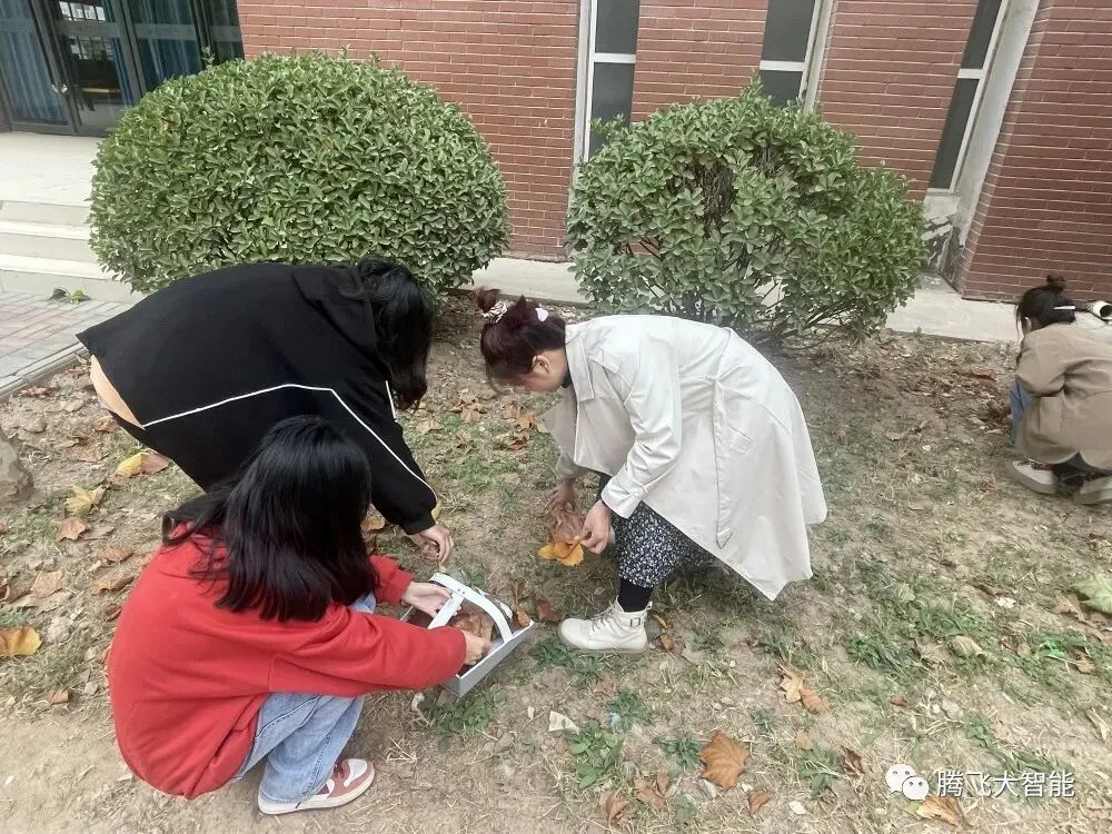 21级计算机科学与技术卓越班开展“奋斗正青春,共建文明美丽校园环境”为主题的团日活动.