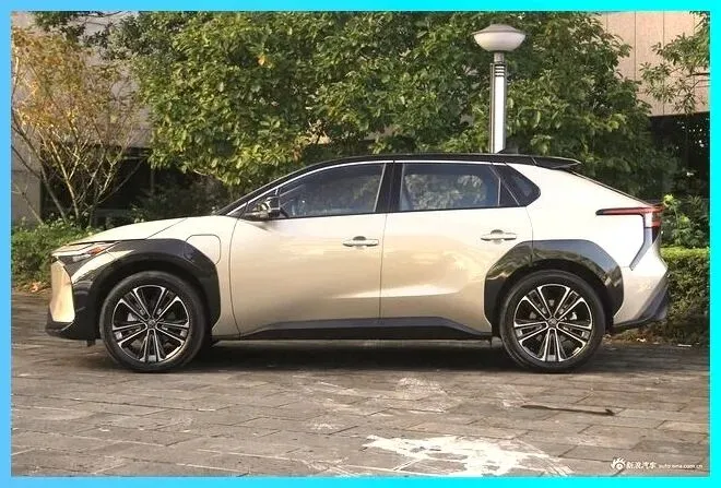 不玩 “概念营销”,2026 款小鹏 G6i,全域 800V 架构,销量却不及预期