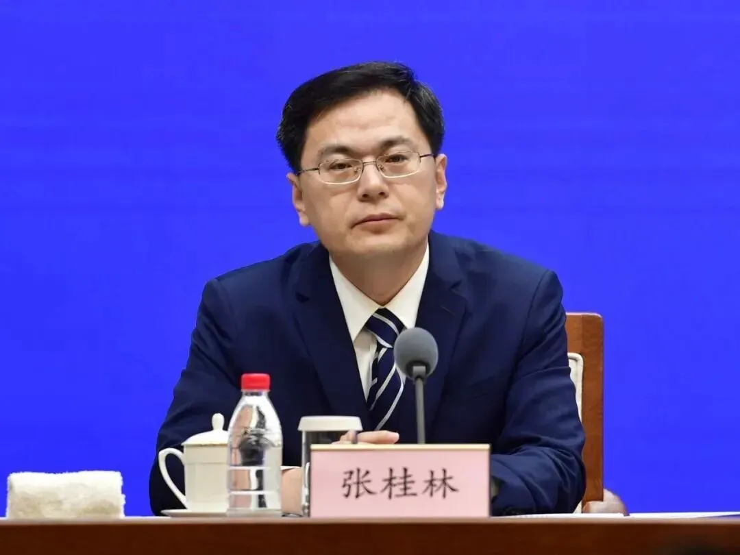 阳狮收购体育营销机构160over90;索象营销致歉;BBDO曼谷任命首席创意官;Honda Office推出“PR Collective Asia”;麦迪逊邦被封禁……