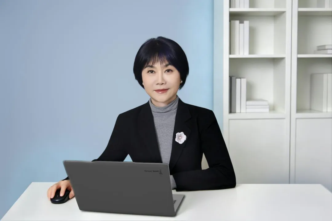 冲锋在前!中国电子表彰市场工作先进!