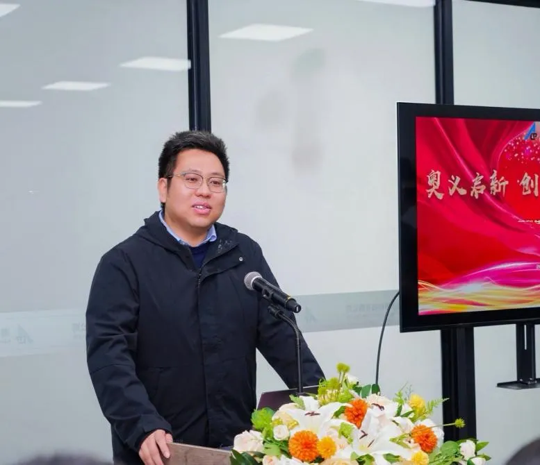 冲锋在前!中国电子表彰市场工作先进!