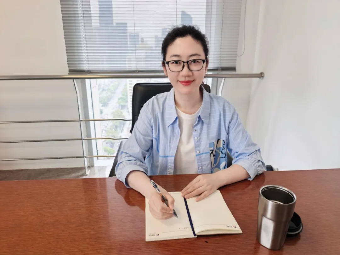 冲锋在前!中国电子表彰市场工作先进!