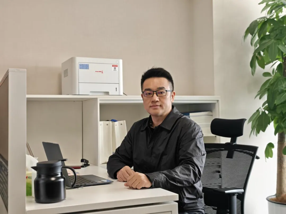 冲锋在前!中国电子表彰市场工作先进!