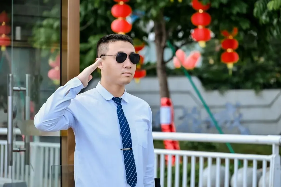 新春坚守岗位 珠实地产营销服务不打烊